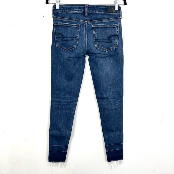 American Eagle Jegging Jeans Size 2 Dark Wash Stretch Released Frayed Hem - Picture 3 of 5
